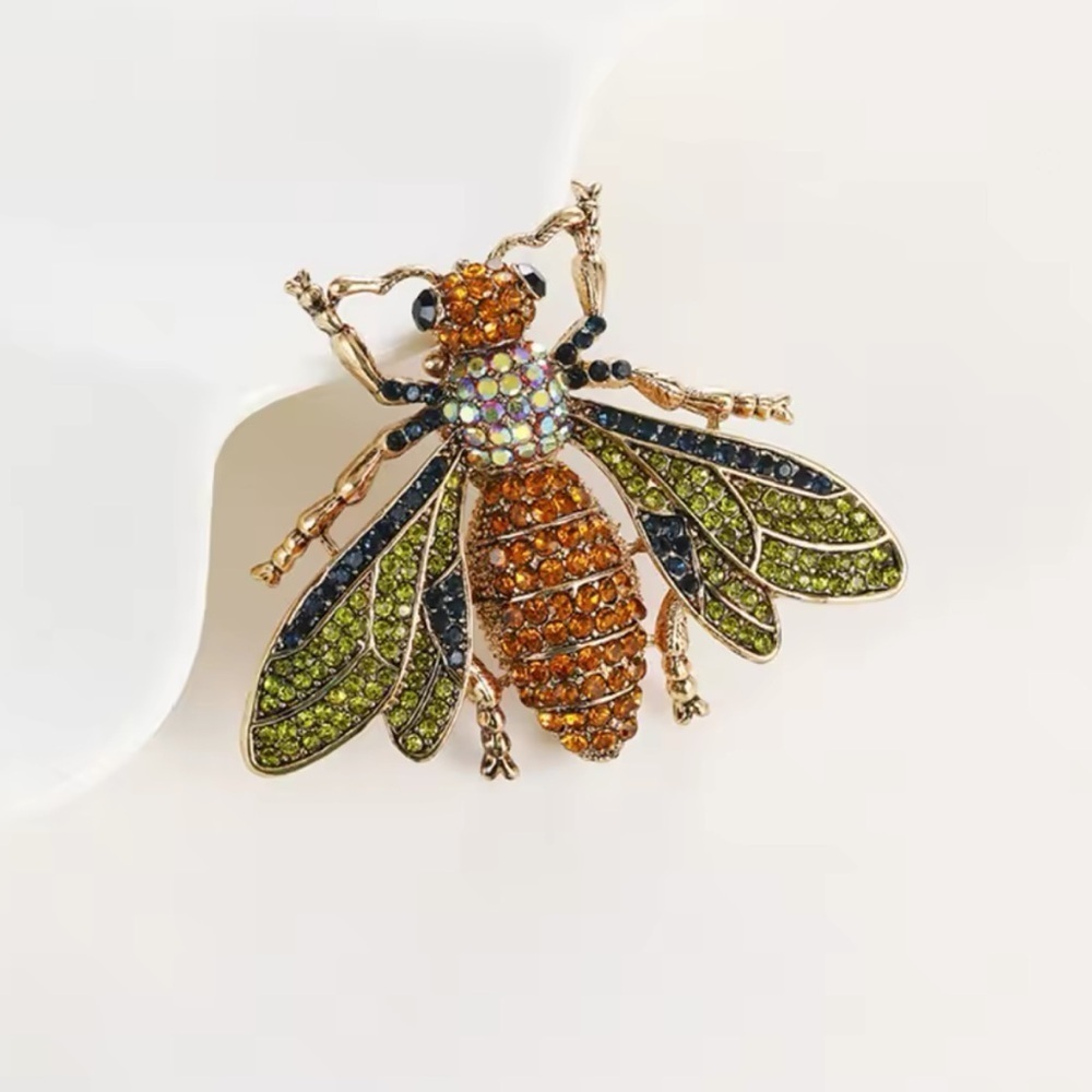 Bee Insect Hazel Crystal Brooch - Picture 2 of 9